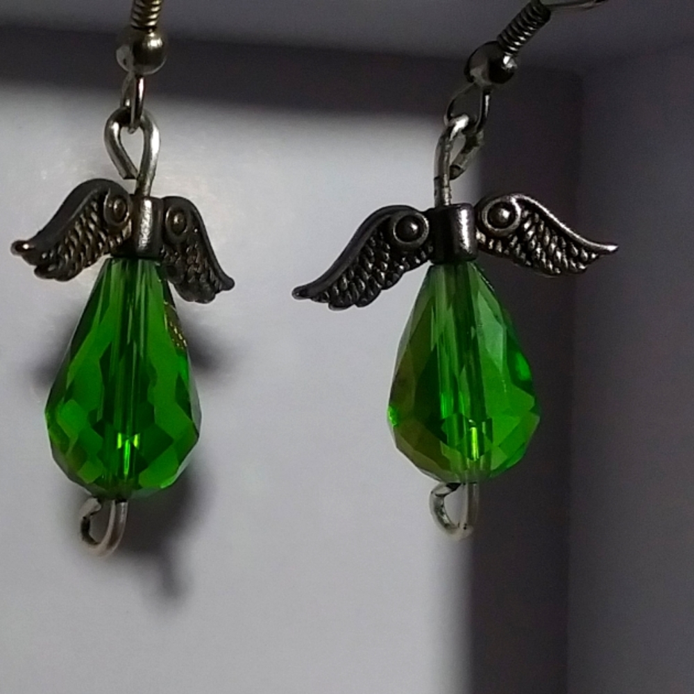 Green wings